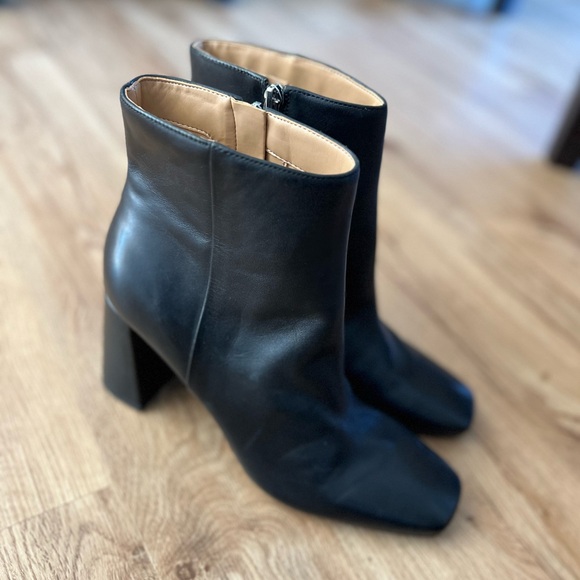 Marc Fisher Ankle Leather Black Booties US 8.5 - Picture 16 of 16